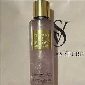 Victoria’s Secret Love Spell Shimmer Body Mist